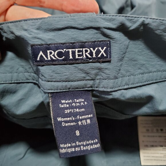 ARC'TERYX Parapet Hiking Capris Pants TerraTex Nylon Gorpcore Blue Women 8 x 19" - Picture 10 of 16